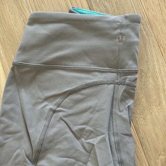 Grey lululemon capris workout pants - Picture 3 of 4